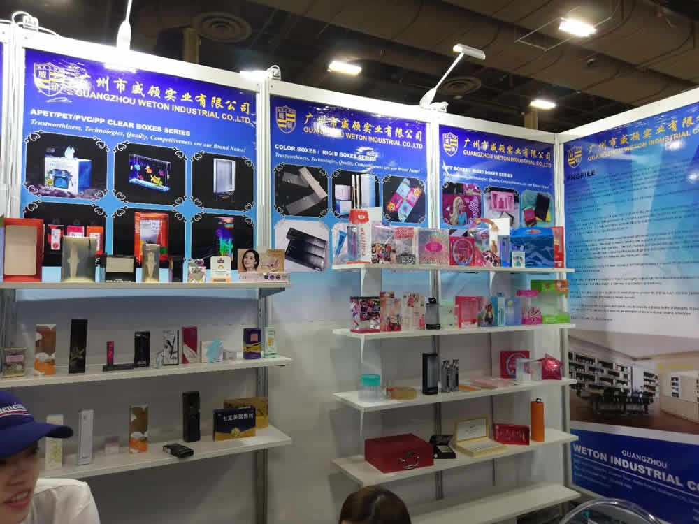 We attended the cosmetic package ADF&PCD and PLD Paris which held at France.